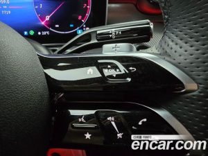 Mercedes-Benz C-Class C300 4MATIC AMG Line 2023 года из Южной Кореи