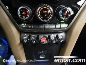 Mini Countryman ALL4 2020 года из Южной Кореи