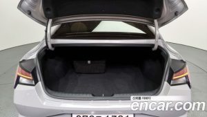 Hyundai AVANTE 1.6 2021 года из Южной Кореи