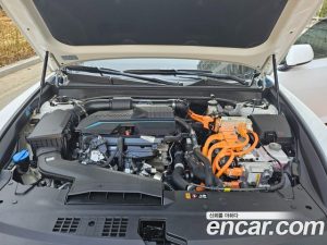 Hyundai Grandeur Calligraphy 2023 года из Южной Кореи