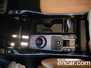 Kia Sorento HEV 1.6 2WD 2021 года из Южной Кореи