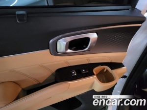 Kia Sorento HEV 1.6 2WD 2021 года из Южной Кореи
