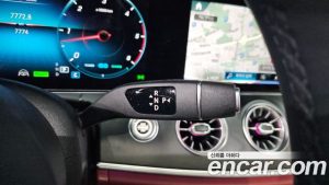 Mercedes-Benz CLS-Class CLS300d 4MATIC 2023 года из Южной Кореи