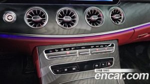 Mercedes-Benz CLS-Class CLS300d 4MATIC 2023 года из Южной Кореи
