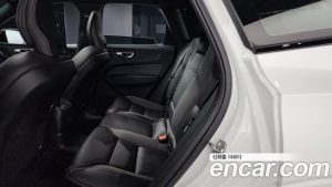 Volvo XC60 T8 R-디자인 2021 года из Южной Кореи