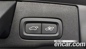Volvo XC60 T8 R-디자인 2021 года из Южной Кореи