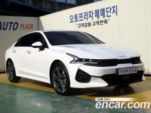 Kia K5 2.0 2023 года из Южной Кореи