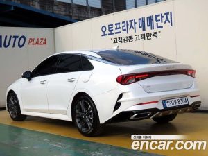 Kia K5 2.0 2023 года из Южной Кореи