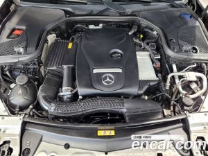 Mercedes-Benz E-Class E300 4MATIC Exclusive 2020 года из Южной Кореи