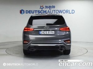 Hyundai Santafe Дизель 2.0 2WD 2020 года из Южной Кореи