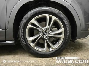 Hyundai Santafe Дизель 2.0 2WD 2020 года из Южной Кореи