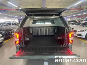 Ssangyong Rexton Дизель 2.2 4WD 2024 года из Южной Кореи