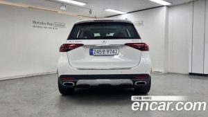 Mercedes-Benz GLE-Class GLE300d 4MATIC 2023 года из Южной Кореи