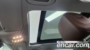 Mercedes-Benz GLE-Class GLE300d 4MATIC 2023 года из Южной Кореи