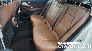 Mercedes-Benz GLE-Class GLE300d 4MATIC 2023 года из Южной Кореи