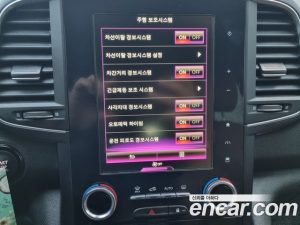 Renault-KoreaSamsung QM6 2.0 GDe RE Signature 2WD 2021 года из Южной Кореи