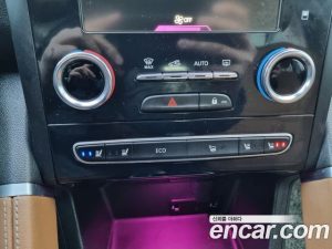 Renault-KoreaSamsung QM6 2.0 GDe RE Signature 2WD 2021 года из Южной Кореи