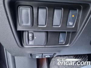 Renault-KoreaSamsung QM6 2.0 GDe RE Signature 2WD 2021 года из Южной Кореи