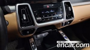 Kia Sorento Бензин 2.5T 2WD 2021 года из Южной Кореи