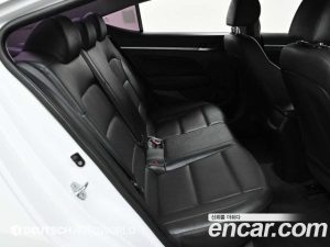 Hyundai AVANTE 1.6 2020 года из Южной Кореи