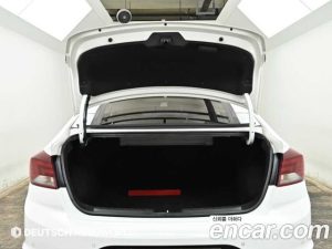 Hyundai AVANTE 1.6 2020 года из Южной Кореи