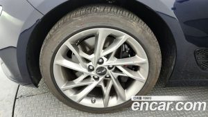 Genesis G70 Бензин 2.5T 2WD 2024 года из Южной Кореи