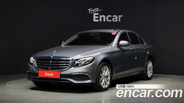 Mercedes-Benz E-Class E300 4MATIC Exclusive 2020 года из Кореи