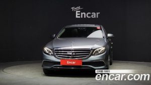 Mercedes-Benz E-Class E300 4MATIC Exclusive 2020 года из Южной Кореи