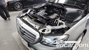 Mercedes-Benz E-Class E300 4MATIC Exclusive 2020 года из Южной Кореи