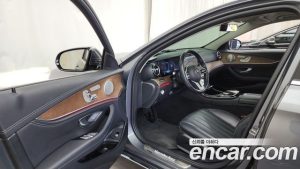 Mercedes-Benz E-Class E300 4MATIC Exclusive 2020 года из Южной Кореи