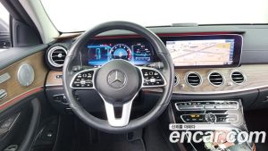 Mercedes-Benz E-Class E300 4MATIC Exclusive 2020 года из Южной Кореи
