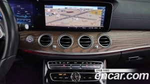 Mercedes-Benz E-Class E300 4MATIC Exclusive 2020 года из Южной Кореи