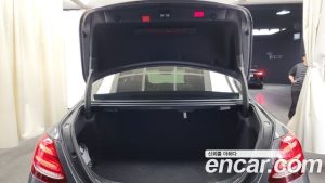 Mercedes-Benz E-Class E300 4MATIC Exclusive 2020 года из Южной Кореи
