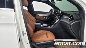 Mercedes-Benz GLC-Class GLC220 d 4MATIC Coupe 2020 года из Южной Кореи