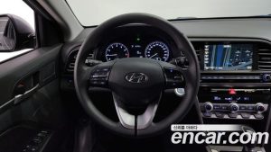 Hyundai AVANTE 1.6 2020 года из Южной Кореи