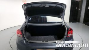 Hyundai AVANTE 1.6 2020 года из Южной Кореи