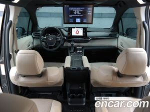 Toyota Sienna 2.5 HYBRID 2WD 2021 года из Южной Кореи