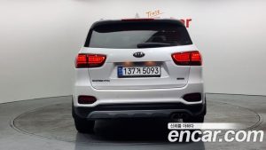 Kia Sorento Дизель 2.0 2WD 2020 года из Южной Кореи