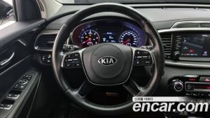 Kia Sorento Дизель 2.0 2WD 2020 года из Южной Кореи