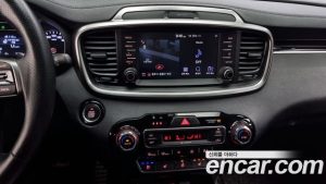 Kia Sorento Дизель 2.0 2WD 2020 года из Южной Кореи