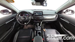 Kia Seltos Бензин 1.6 Turbo 2WD 2020 года из Южной Кореи