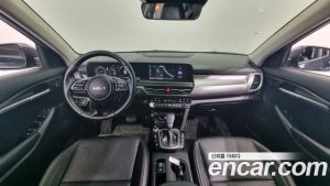 Kia Seltos Бензин 1.6 Turbo 2WD 2023 года из Южной Кореи