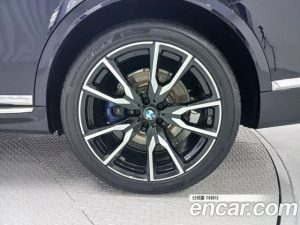 BMW X7 xDrive 40d M Sport 6-seater 2021 года из Южной Кореи