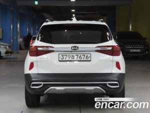 Kia Seltos Бензин 1.6 Turbo 2WD 2020 года из Южной Кореи