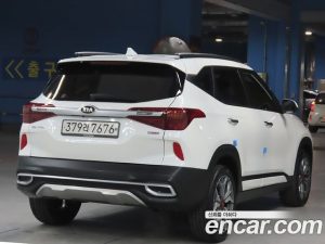 Kia Seltos Бензин 1.6 Turbo 2WD 2020 года из Южной Кореи