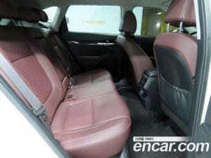 Kia Seltos Бензин 1.6 Turbo 2WD 2020 года из Южной Кореи