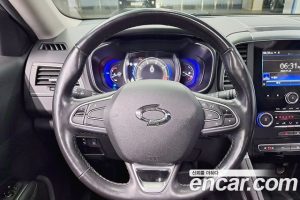 Renault-KoreaSamsung QM6 2.0 GDe RE Signature 2WD 2020 года из Южной Кореи