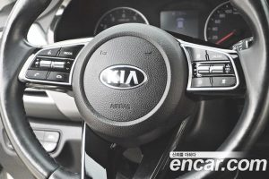 Kia Seltos Бензин 1.6 Turbo 2WD 2020 года из Южной Кореи