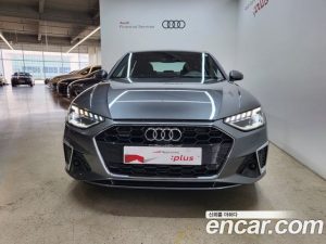 Audi A4 45 TFSI 4WD Premium 2023 года из Южной Кореи