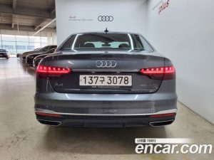 Audi A4 45 TFSI 4WD Premium 2023 года из Южной Кореи